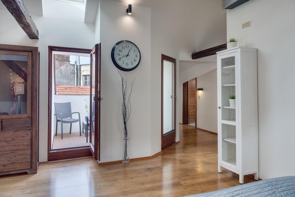 Michalska - Old Town Apartment Praha Bagian luar foto
